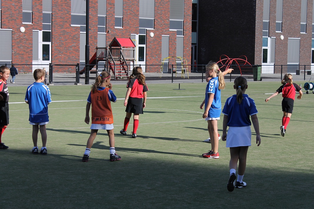 Wedstrijd 1 E2 009.JPG